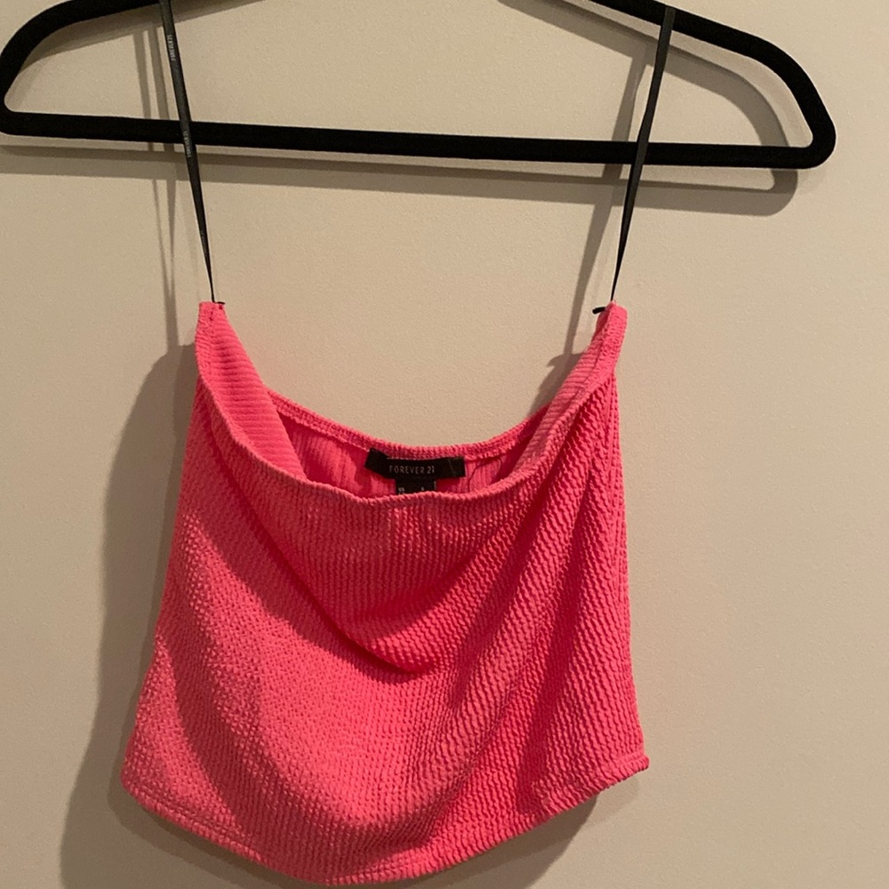 🩷Forever 21 pink crop top🩷